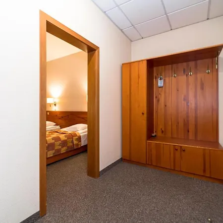 Kolonna Brigita 3* Riga