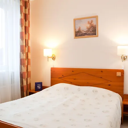 Kolonna Brigita Hotel 3*