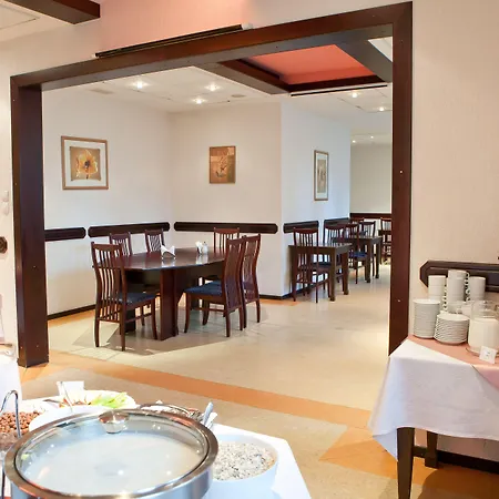 Hotel Kolonna Brigita 3*