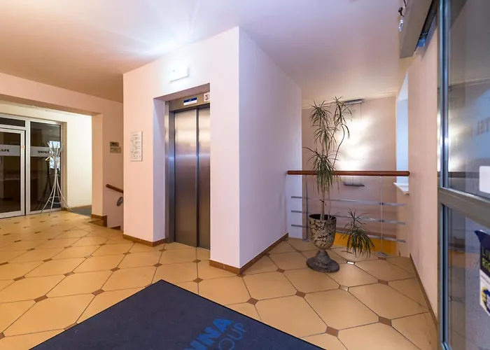 Kolonna Brigita Hotel