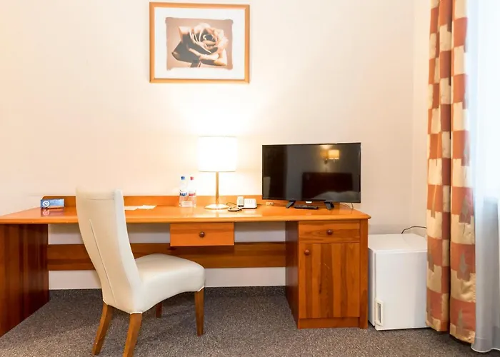 Hotel Kolonna Brigita 3*