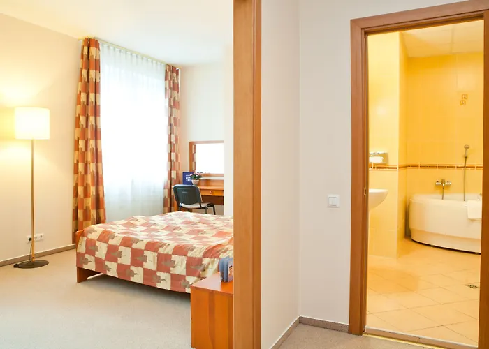 Kolonna Brigita Hotel 3*