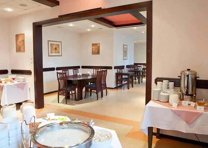 Hotel Kolonna Brigita 3*