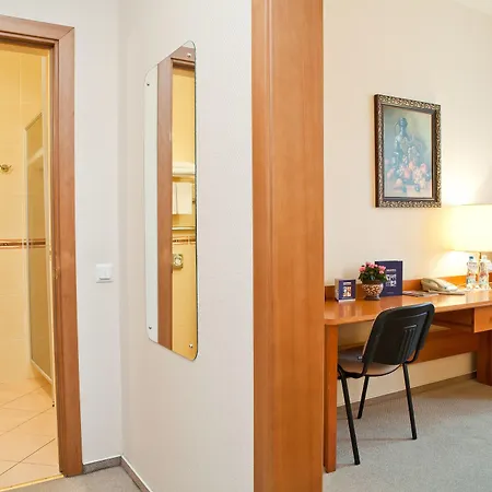 Kolonna Brigita Hotel 3*